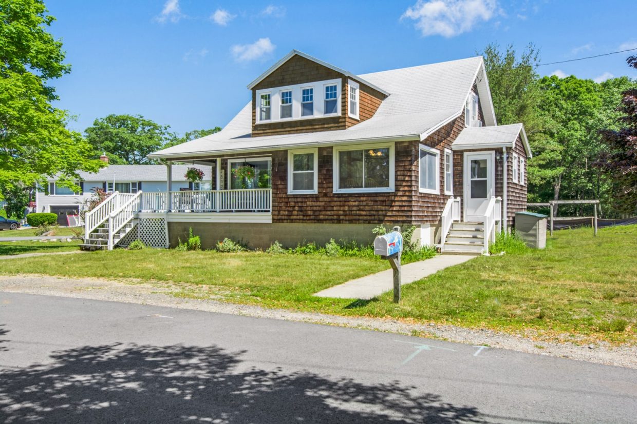 Gloucester Beach House Quaint Gloucester Beach House Rental